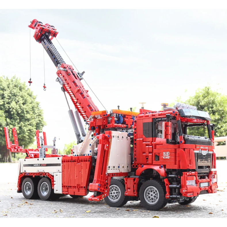 mabriq.fr - Dépanneuse grue rotator - Vue trois quart avant - Brique de construction - compatible autres marques