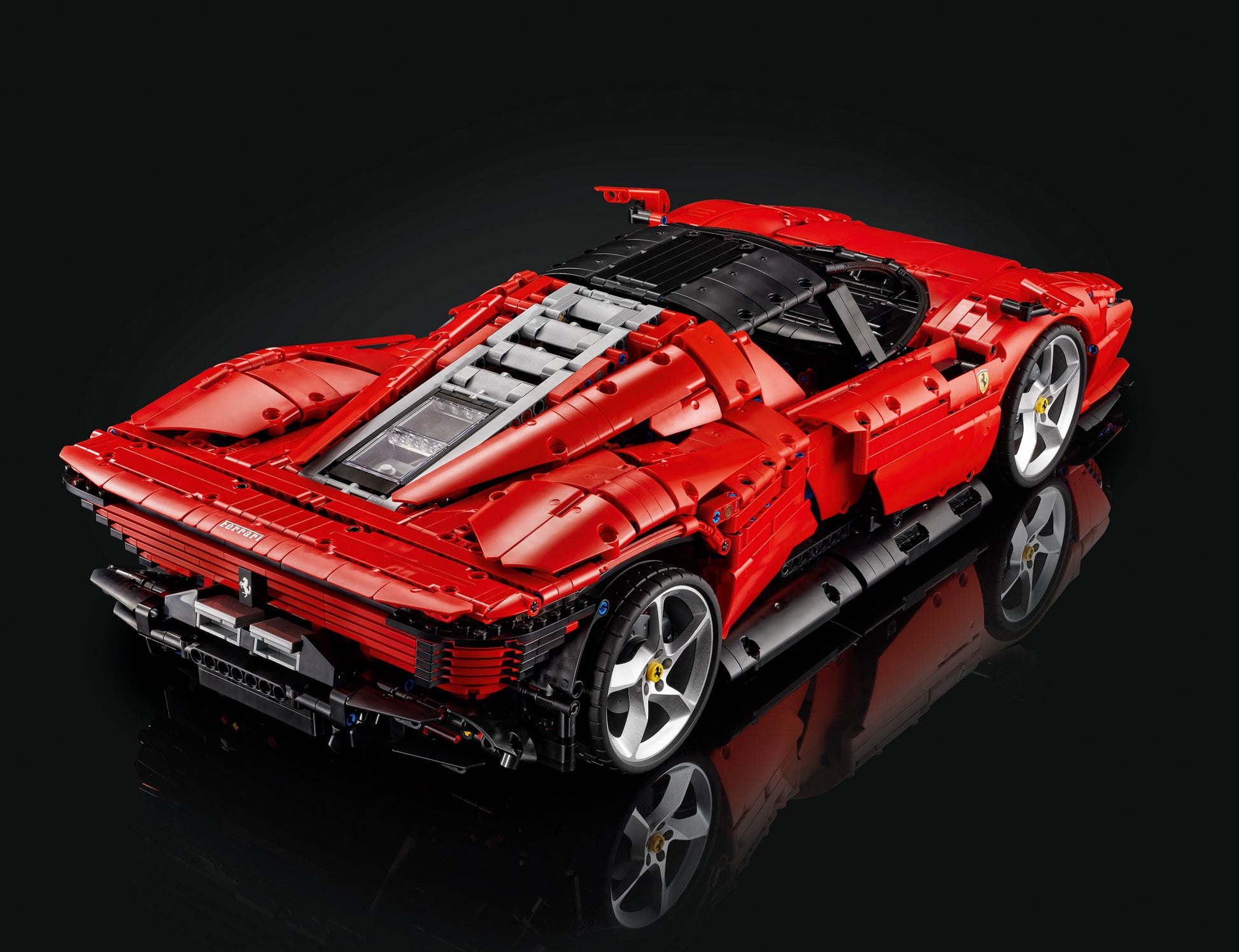 mabriq.fr - Ferrari Daytona - Vue arrière trois quart - Brique de construction - compatible autres marques