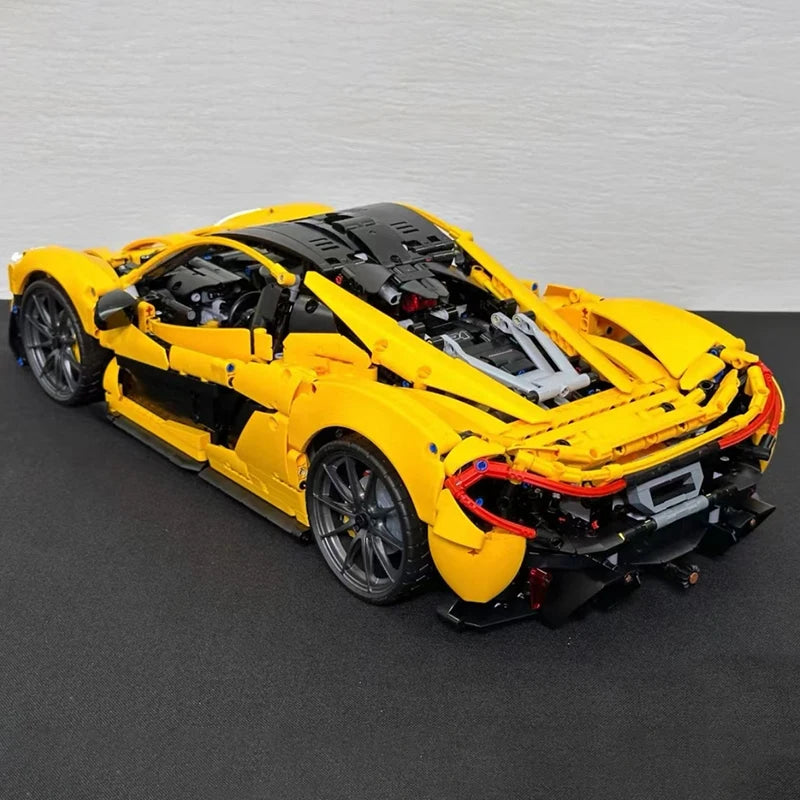 mabriq.fr - McLaren P1 - Vue trois quart arrière - Brique de construction - compatible autres marques